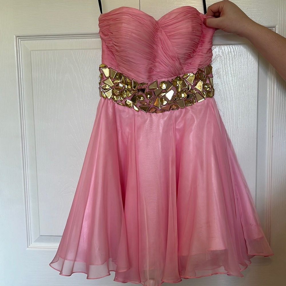 Pink Sweetheart Cut Formal Dress